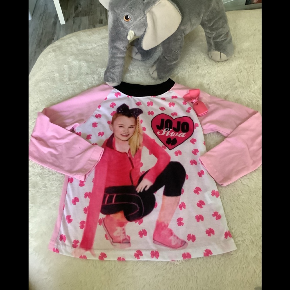 Girls PJ set size 7/8 pink with hearts bows